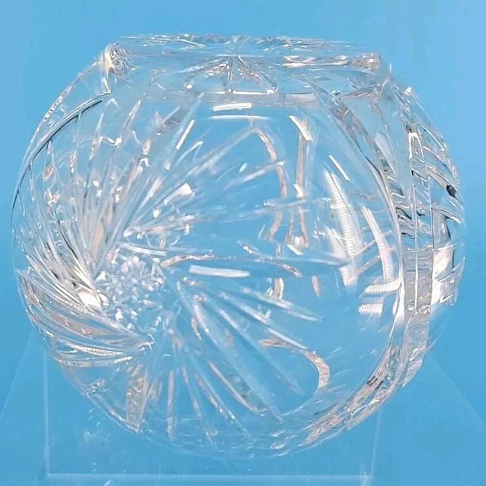 VINTAGE Crystal Rose Bowl Cut 12‎ pointed Star ~ 5